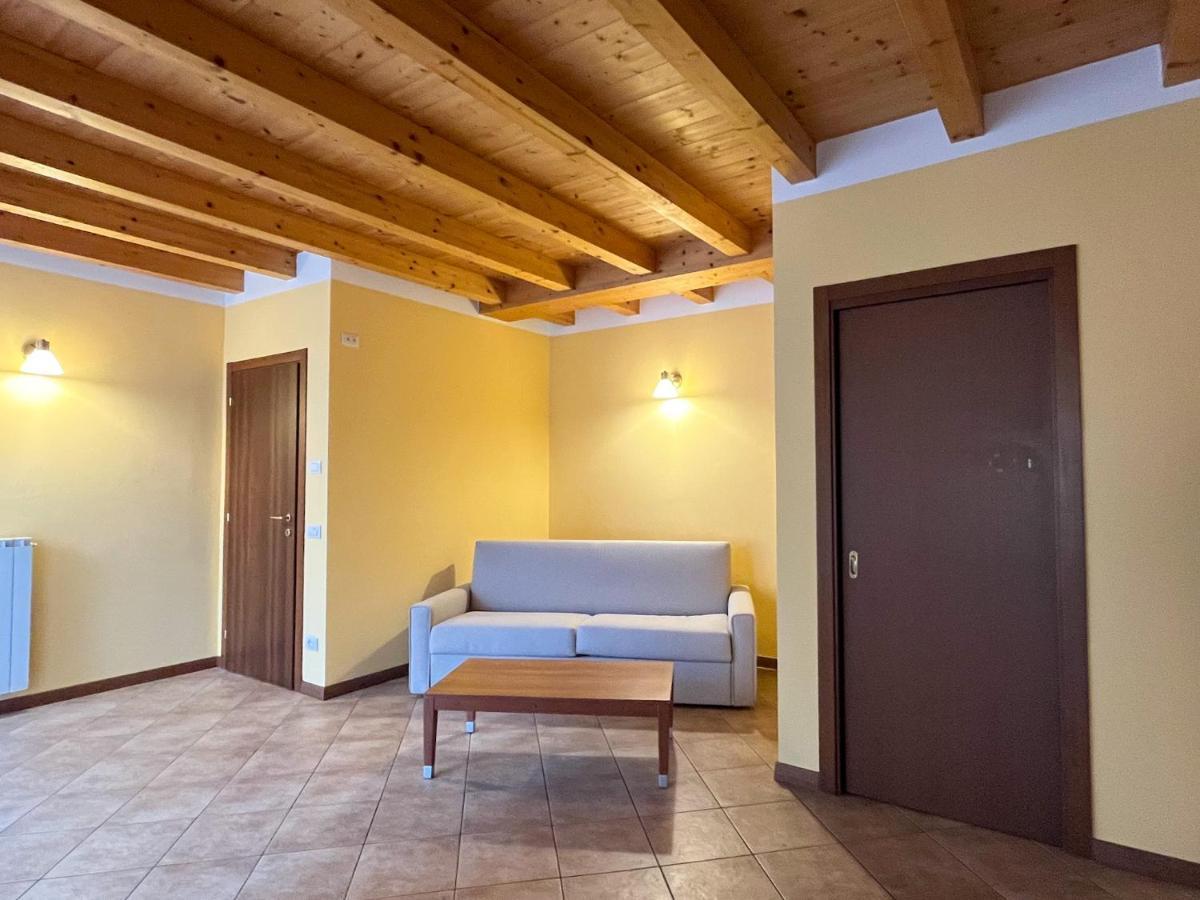 Casa Vacanze Al Lago P2 Monasterolo del Castello Ngoại thất bức ảnh